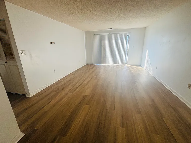 406 Broadway #307 — Photo 4