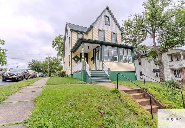 2900 E Strathmore Ave #1 — Photo 1