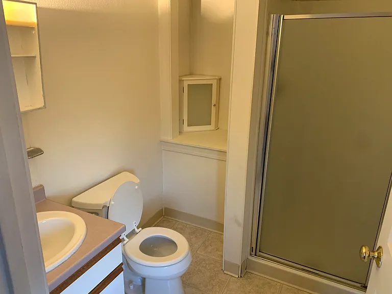 356 E Merrimack St #5 — Photo 6