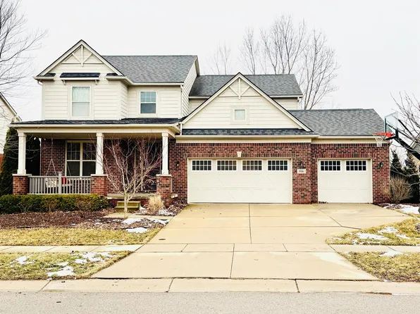 806 Lake Woods Dr, Canton, MI 48188