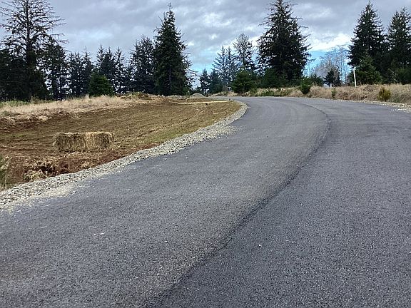 5th image of 83615 Clear Lake Rd