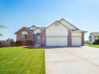 3450 N Lake Ridge Ct, Wichita, KS, 67205