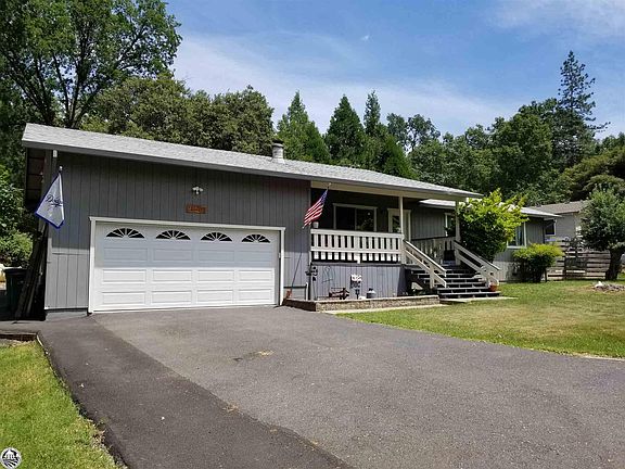 3rd image of 21601 American River Dr