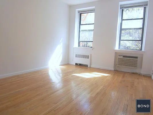 Rented by Bond New York | media 29