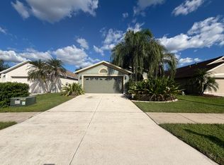 1928 Grenville Ct, Zephyrhills, FL 33543