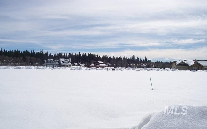 2nd image of 2 SW Anie Bay