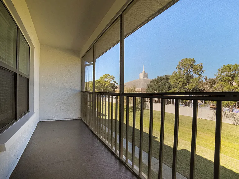 The Palms of Clearwater Apartments Private Screened Patio