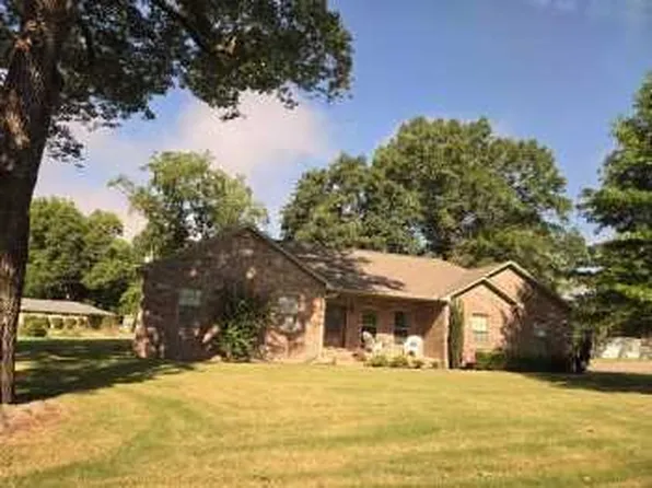 205 Avenue 4 NW, Atkins, AR 72823