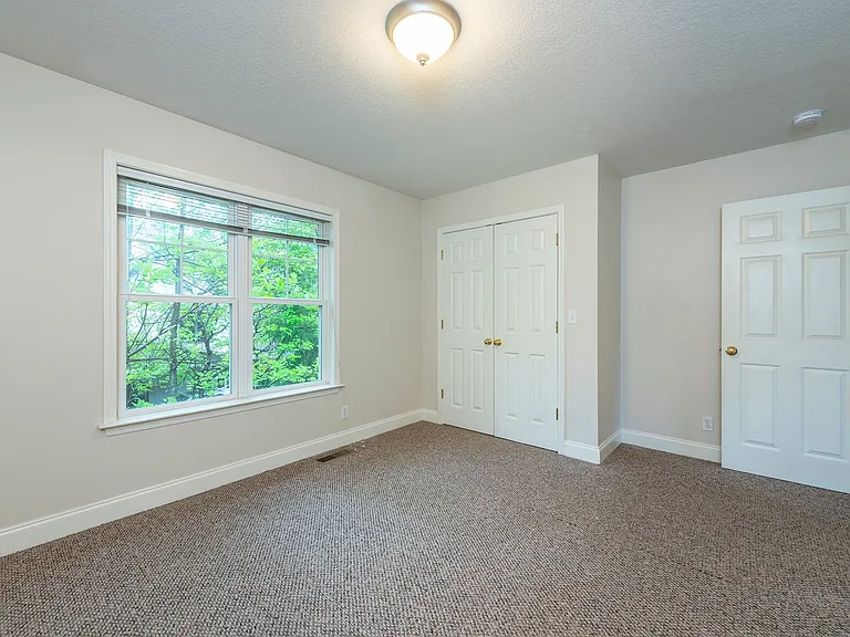 3 Teresa Way — Photo 14
