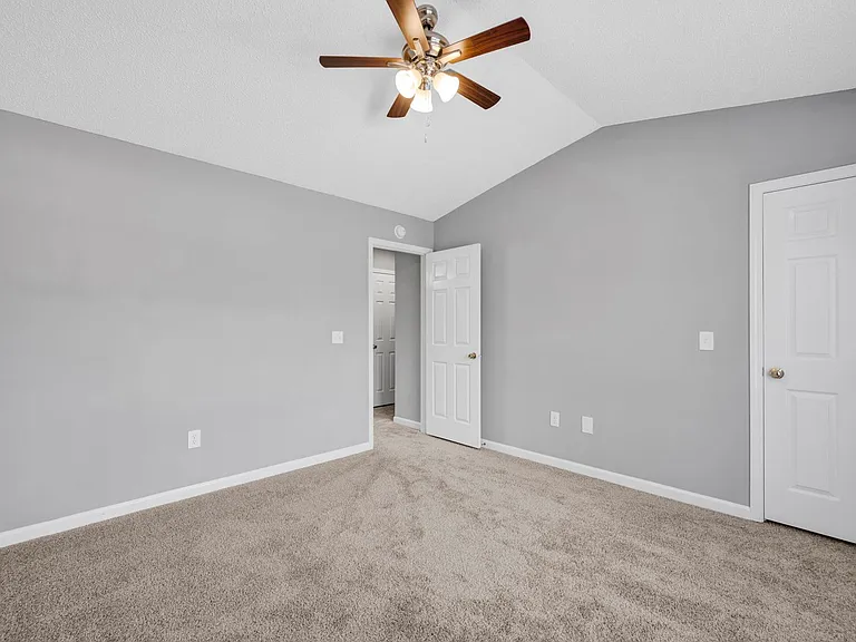 500 Jackson Park Rd — Photo 23