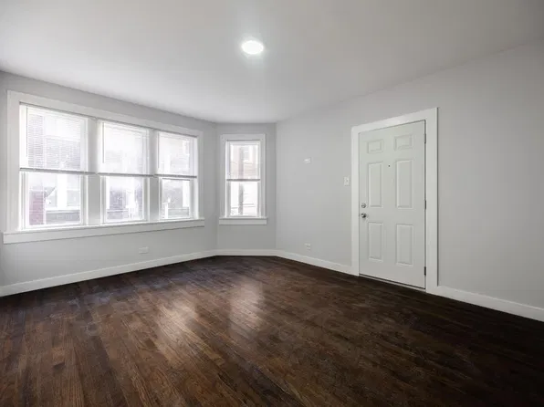 5237 W Lake St APT 1A, Chicago, IL 60644