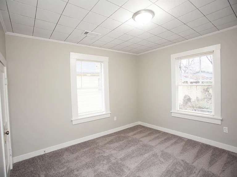 4701 Atkins St — Photo 15