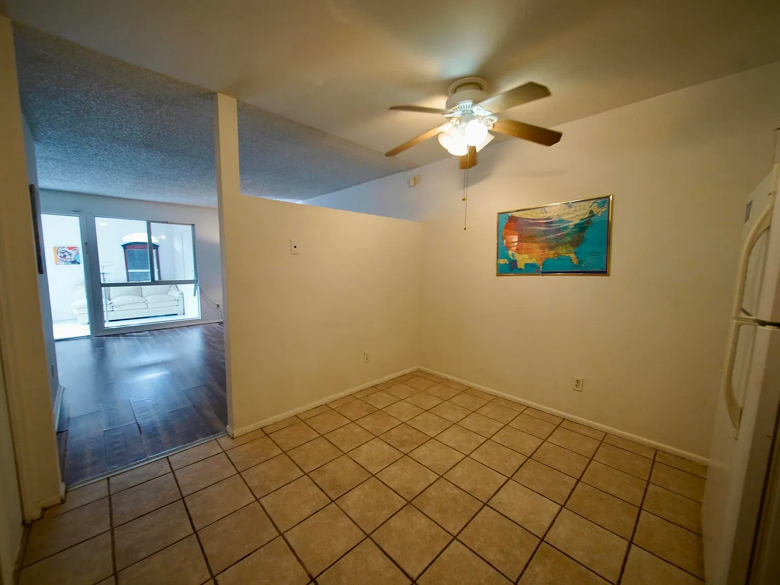 2 bed, 3.0 bath, 784 sqft, $1,400 — Photo 2