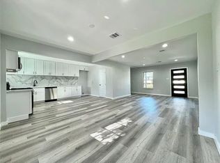 9212 N Green River Dr #7, Houston, TX 77078
