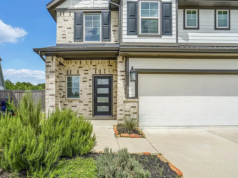 19384 Poppy Village Cir — Photo 35