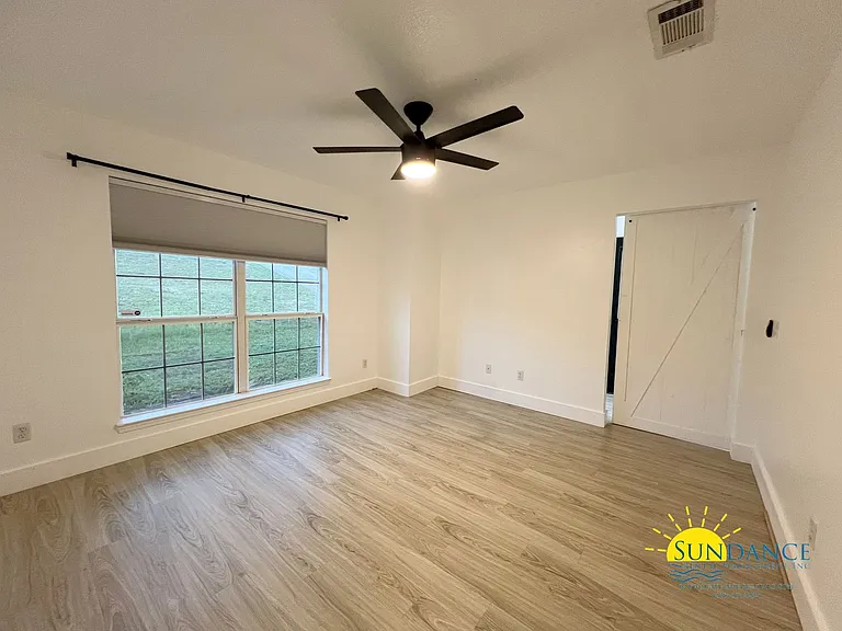492 Jillian Dr — Photo 14