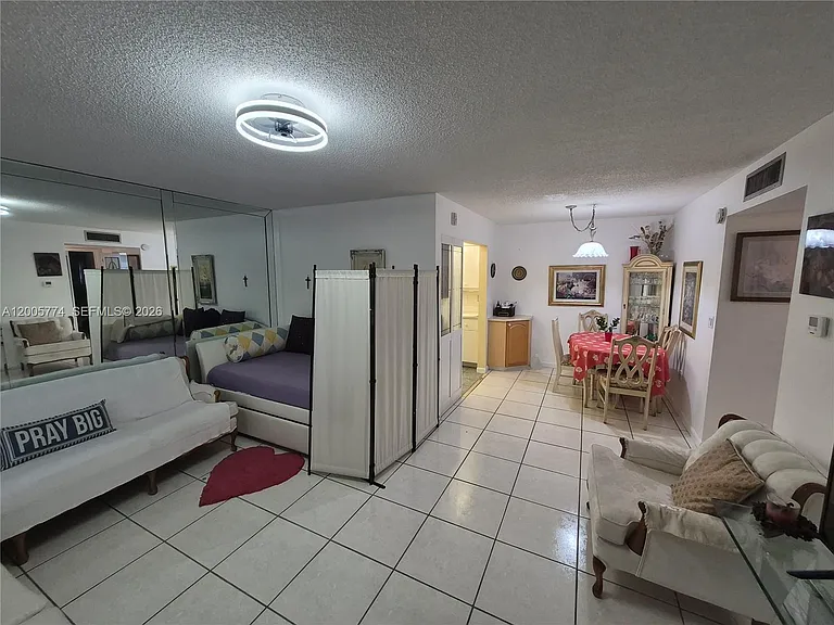 415 NE 2nd St #202 — Photo 18