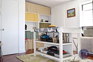 Rented by RES New York