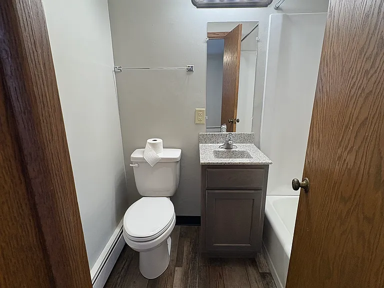 910 S Phillips Ave #9 — Photo 5