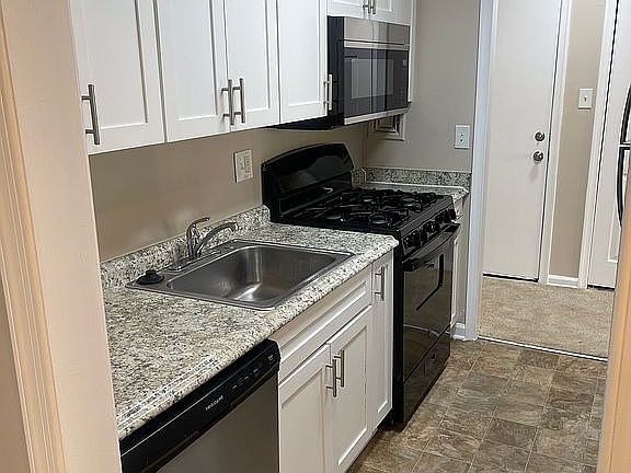 3rd image of 531 Wilson Bridge Dr APT A2