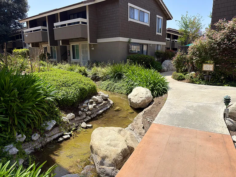 343 Streamwood — Photo 27