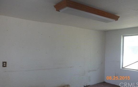 4th image of 6214 N Santa Fe Dr