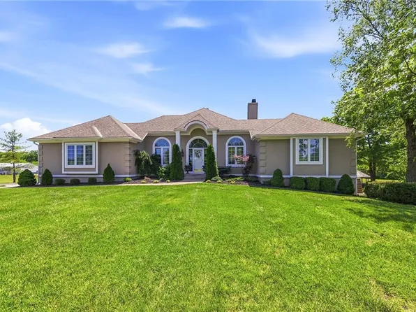 14101 E 198th St, Peculiar, MO 64078
