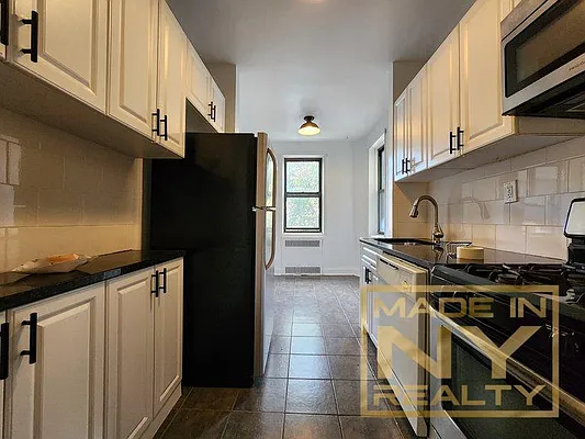 Rented by Made In NY Realty | media 2
