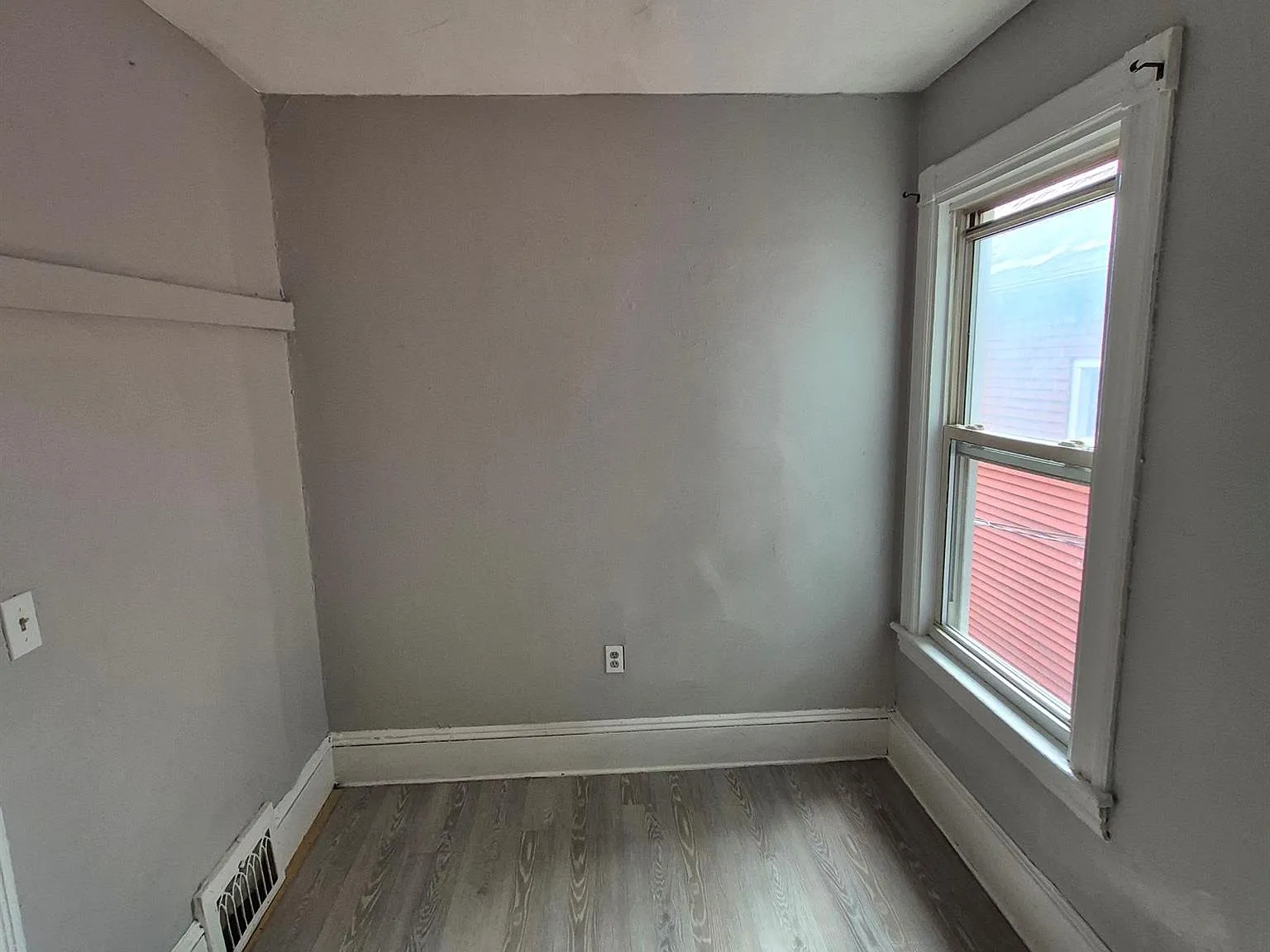 2 bed, 1.0 bath, 550 sqft, $1,850 — Photo 4