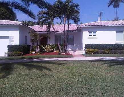 1st image of 621 NE 51st St