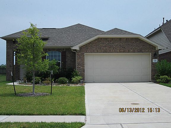 Good looking home, make it yours!