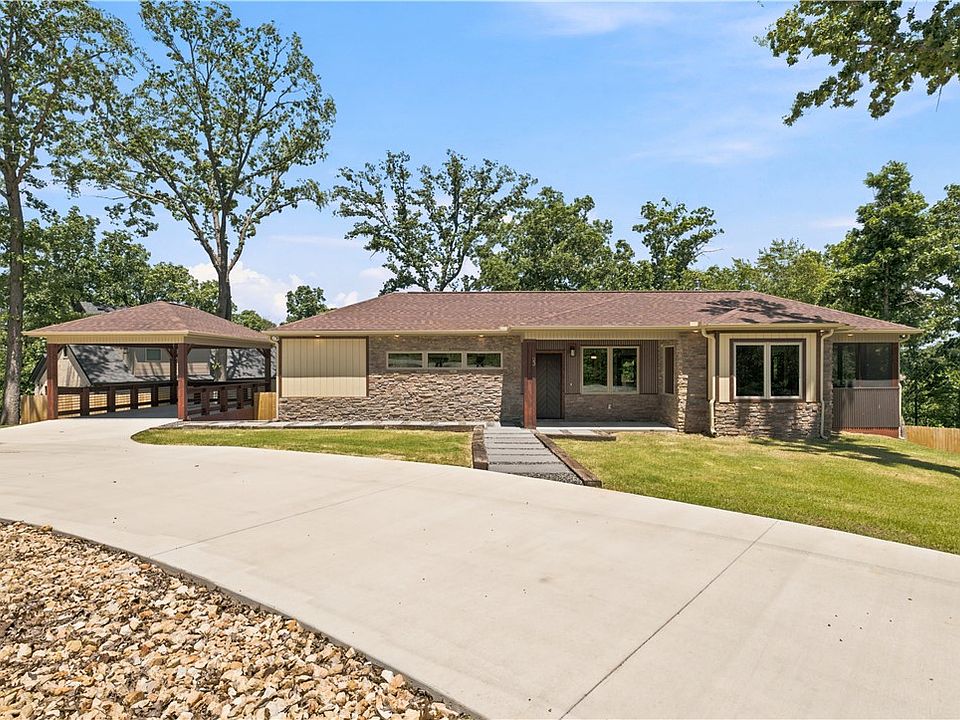 1st image of 23 Topcliffe Ln