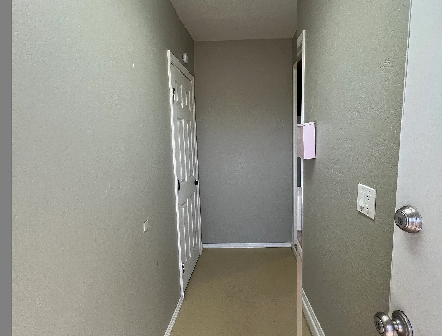 Studio, 225 sqft, $950 — Photo 2