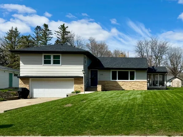 213 E Hollett St, Tracy, MN 56175