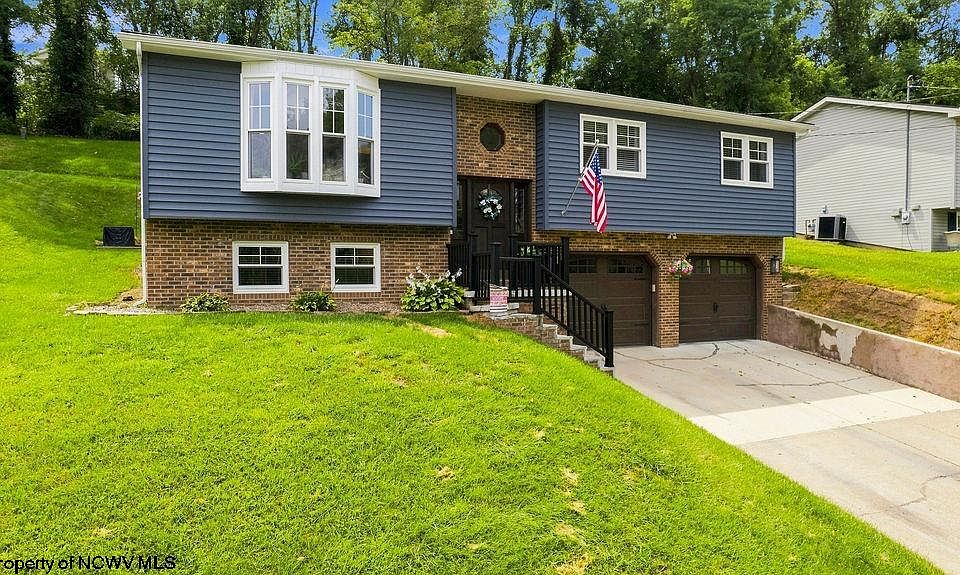 1st image of 12 Coolview Ln