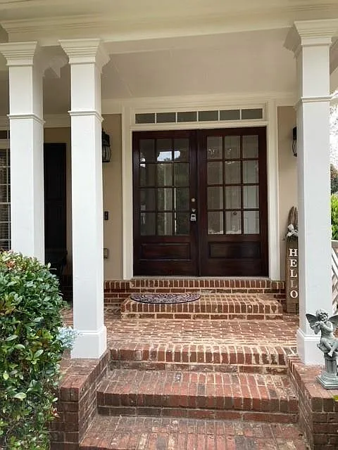 6 bed, 4.5 bath, 4247 sqft, $3,800 — Photo 4