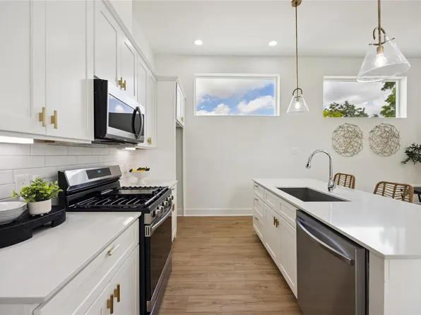 835 Rachel St #B, Houston, TX 77091