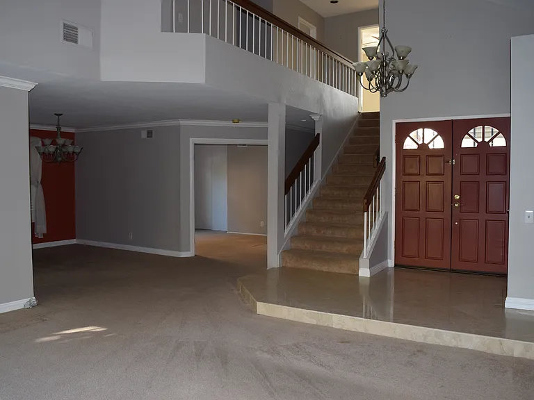 4450 Cedarglen Ct — Photo 3