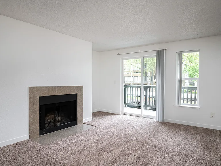 Riverwood Heights | Living Room