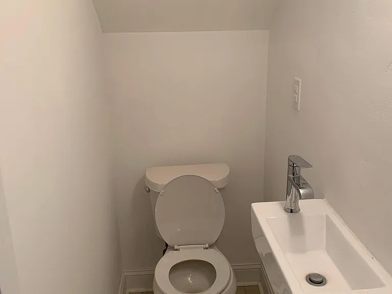 101 E Gaston St #6A — Photo 7