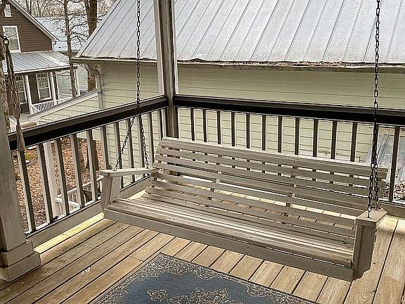 3rd image of 128 Lucys Ln