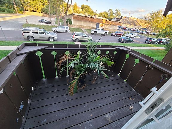 4th image of 6200 Robinson St APT 3