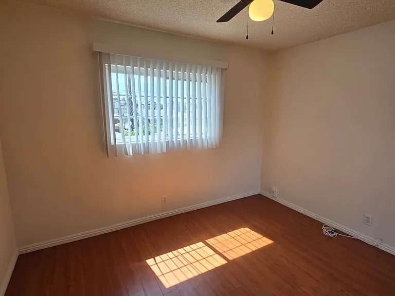 14612 Osage Ave #3 — Photo 8