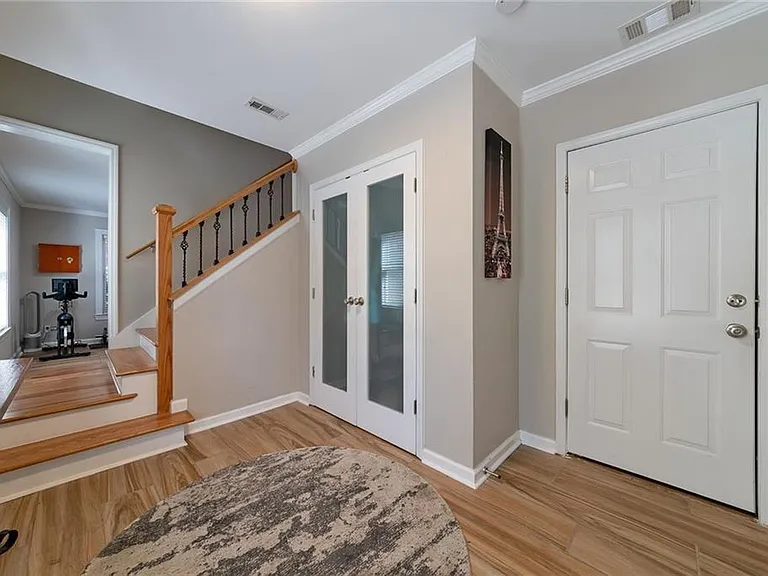 300 Halah Cir — Photo 2