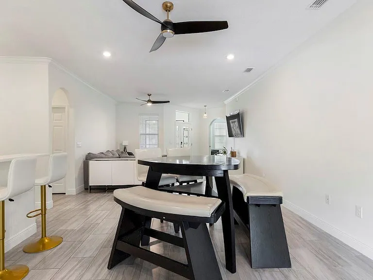 6590 Barbados Ct — Photo 21