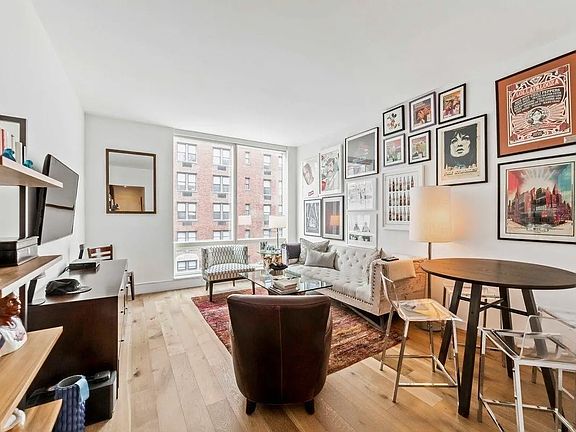 2nd image of 325 Lexington Ave APT 5C