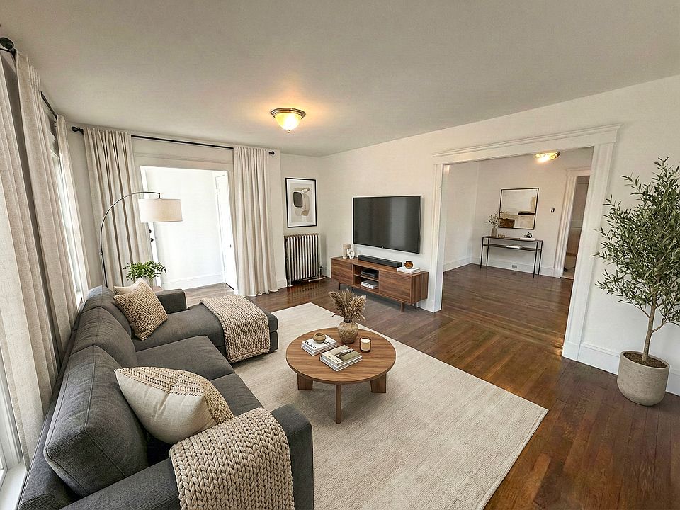 1st image of 42-44 Copeland St #1