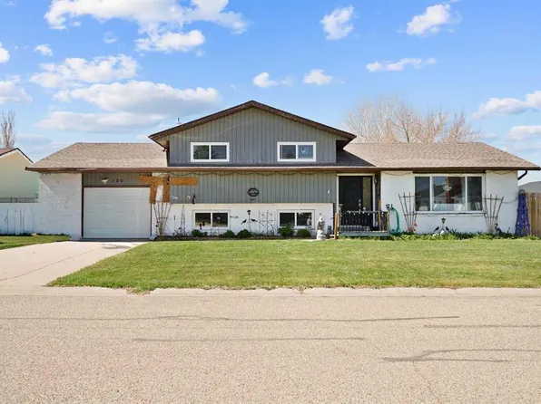 120 S 50th St W, Raymond, AB T0K 2S0