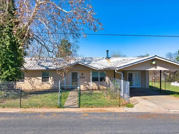 710 Elm St, Mason, TX 76856