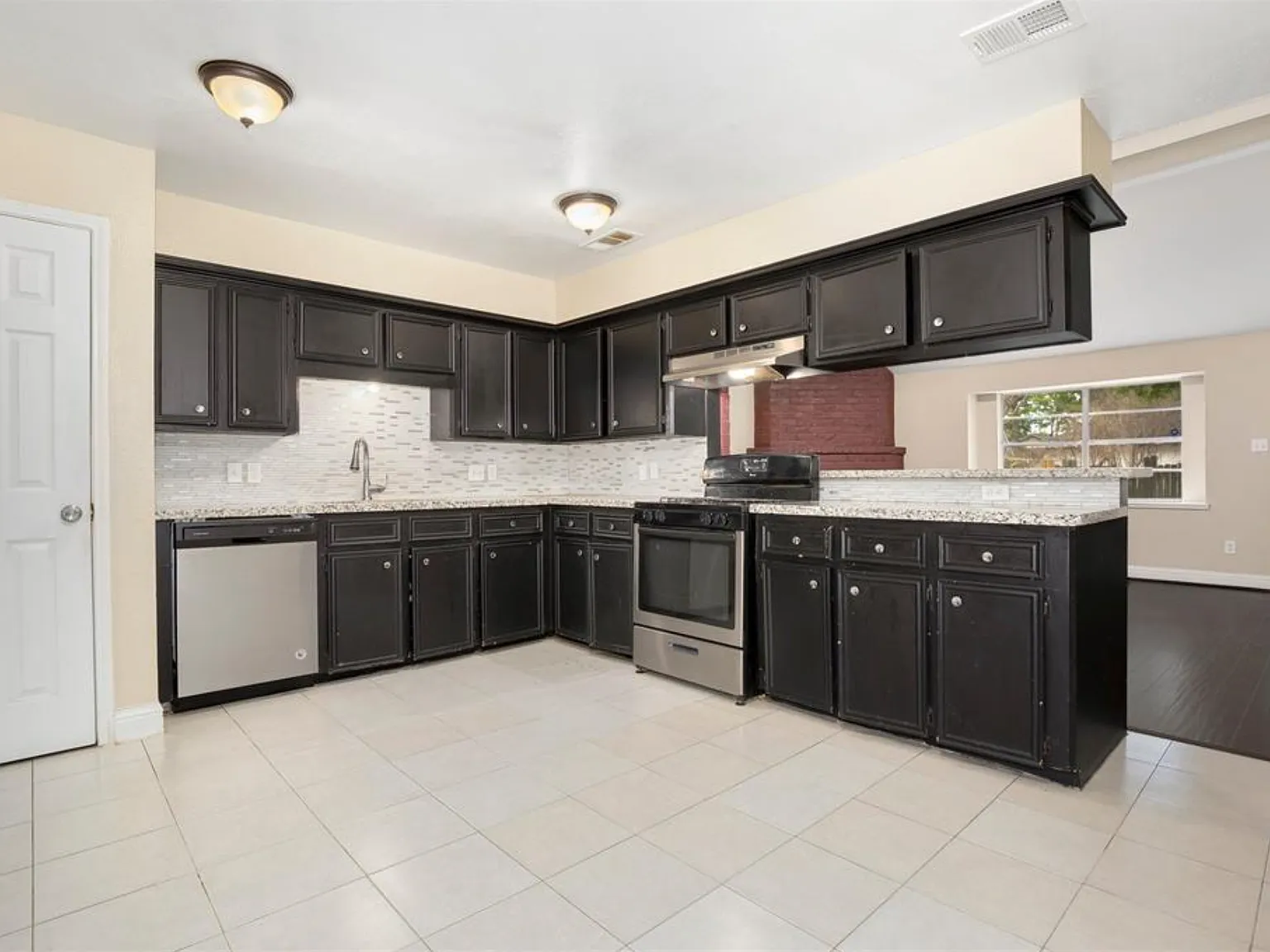 Addicks Clodine Road 7214 - . — Photo 3